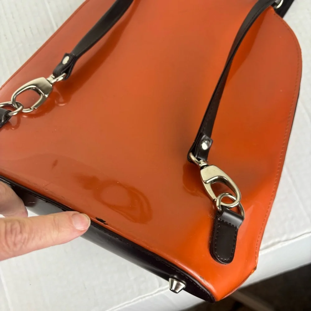 Beijo Paris Convertible Backpack/shoulder Bag-Brown patent and chocolate - Picture 5 of 15